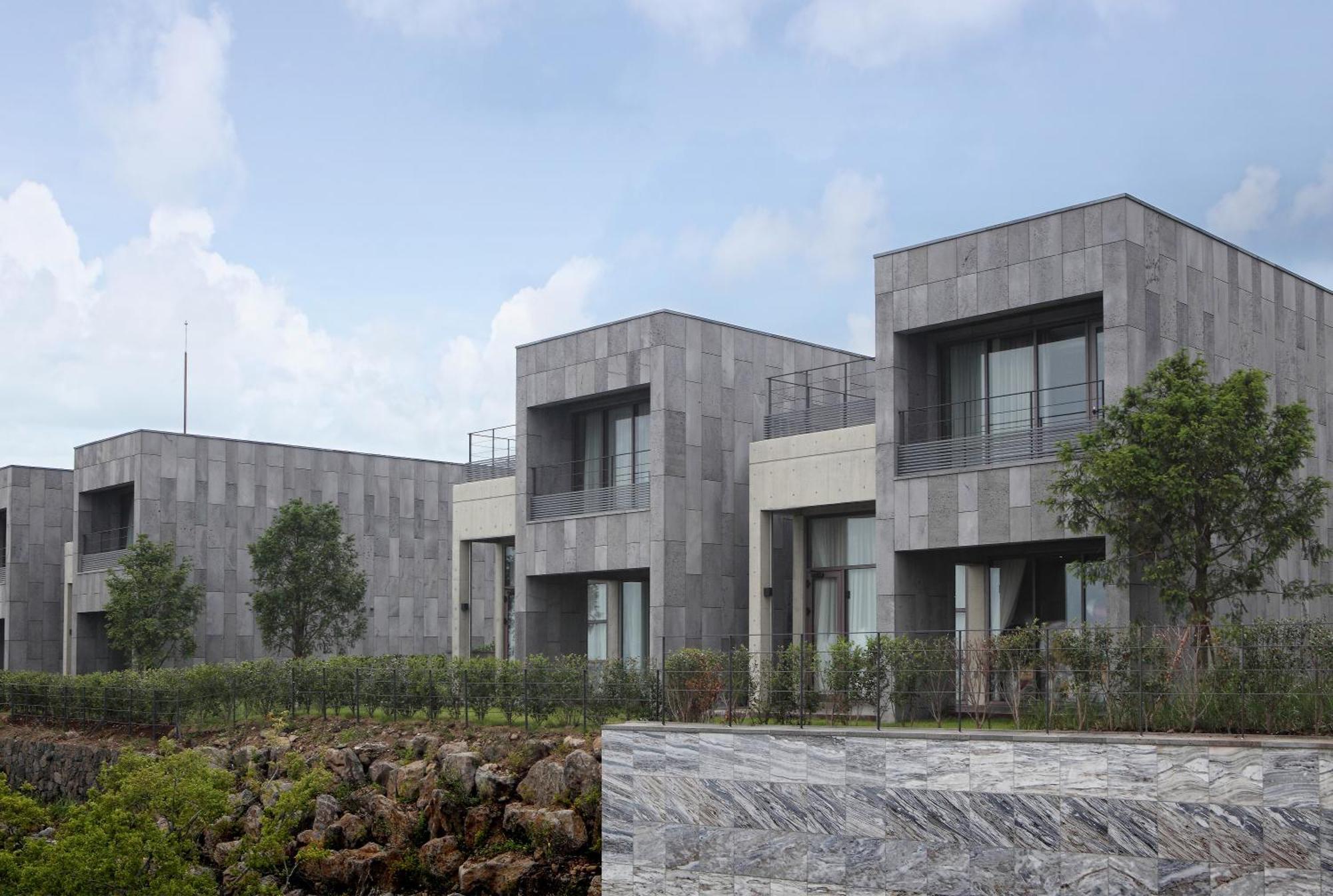 Lotte Resort Jeju Artvillas Согвипхо Экстерьер фото
